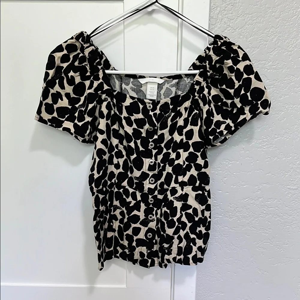 H&M Top - Picture 1 of 8